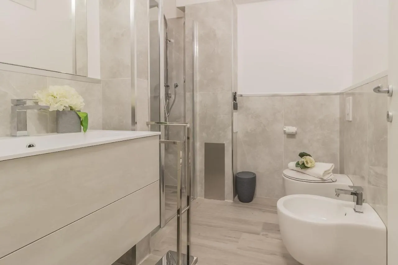 Amazing Life House Apartment Varenna